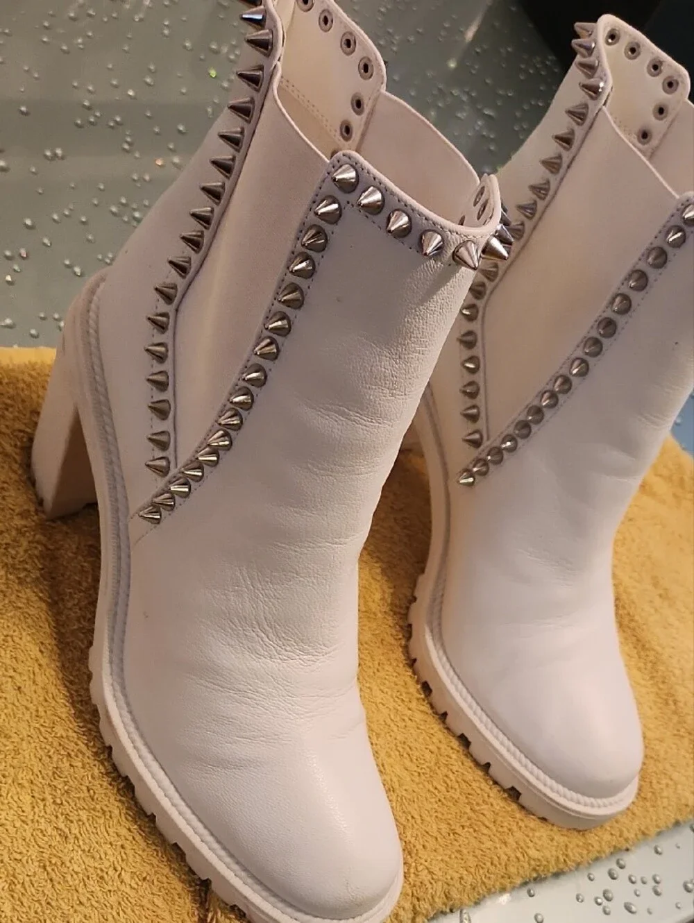 Jessica Simpson White Spike-Trim Ankle Boots